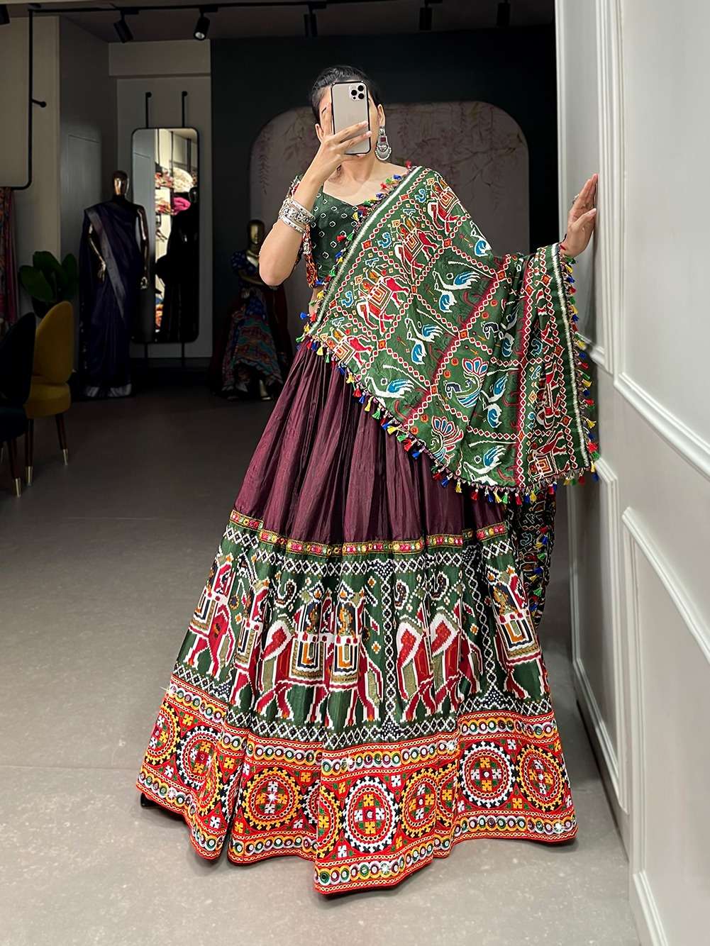 NAVRATRI LEHENGA CHOLI IN WHOLESALE RATE